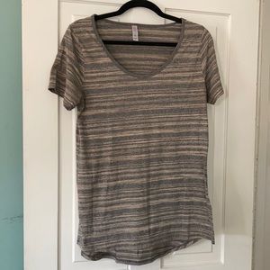 —Small LuLaRoe Classic T